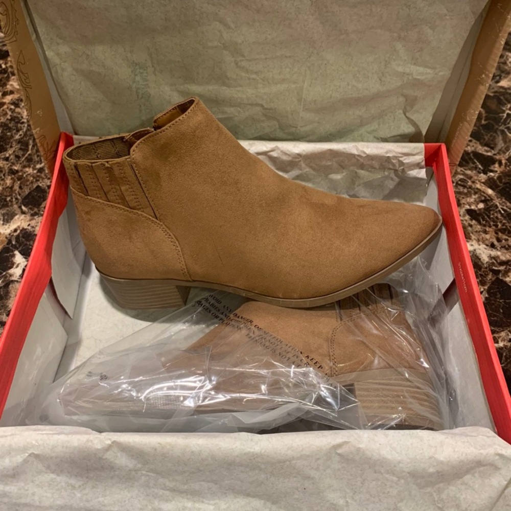 American Rag Womens Tori Suede Almond Toe Ankle Fashion Boots